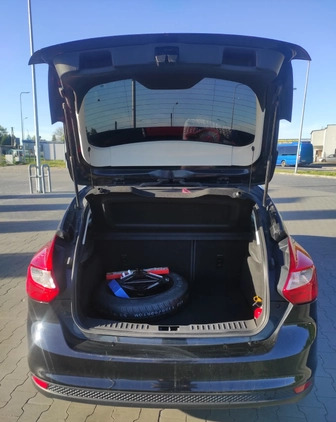 Ford Focus cena 30500 przebieg: 199296, rok produkcji 2014 z Koszalin małe 92